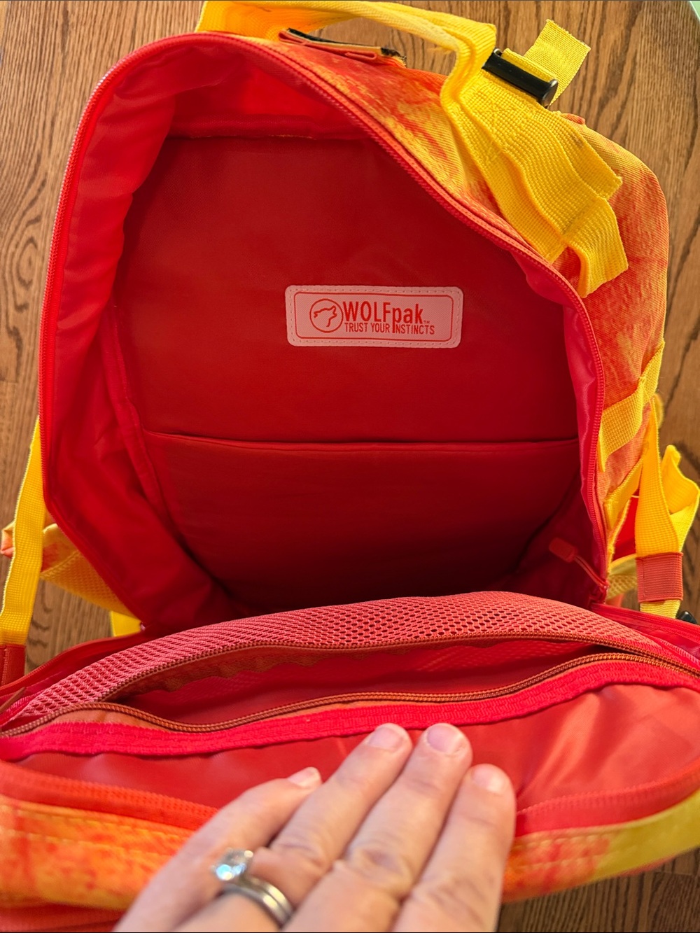 Rare WOLFpak fire Yellow and Red Backpack - Picture 2 of 7